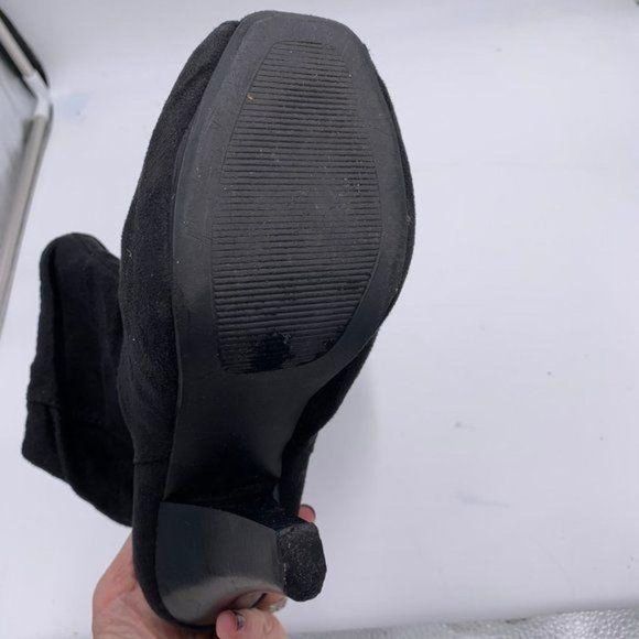 Charlotte Russe Black Scrunch Booties - Picture 4 of 5